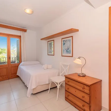 Vora Mar Beachfront Apartment By Sealand Villas Port de Pollenca Exterior photo